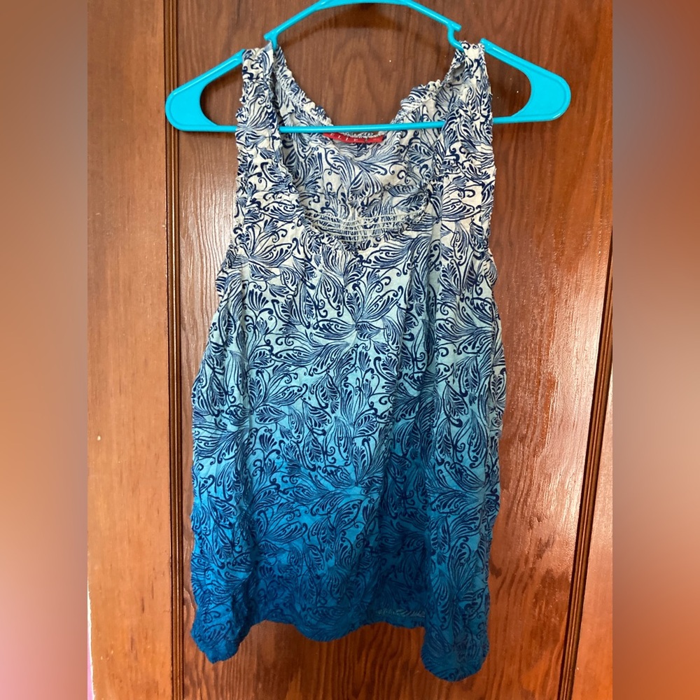 Ombré Blue Tank Top with Butterflies 🦋🦋🦋